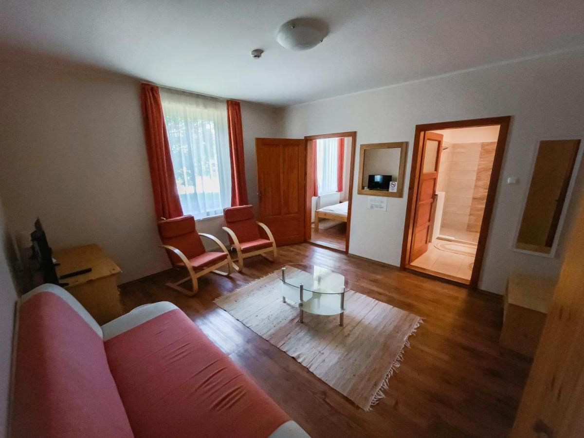 Anna Panzio Hotel Dunavarsány Exterior foto